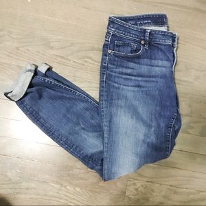 Cropped ankle denim